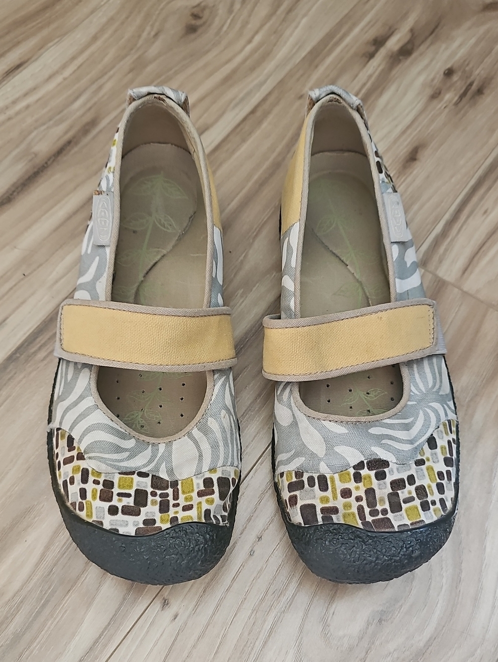 Keen Women’s Yellow and Gray Patterned Mary Jane Flats